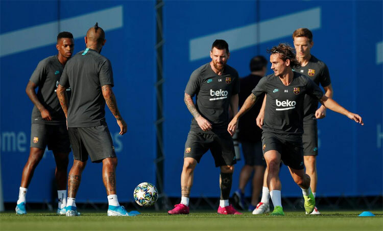 Tờ AS:”Barca lên kế hoạch giảm lương khác”